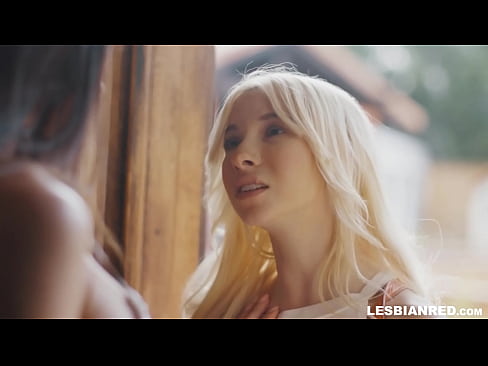 ❤️ A nena chega a casa uns meses despois e acaba comendo o coño da súa madrastra ❤️❌ Porno a nós gl.pornpics-de.ru ☑